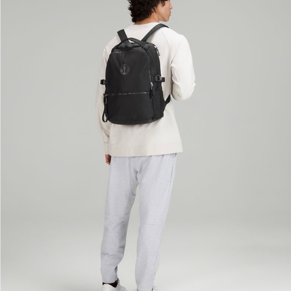 New! Lululemon Crew Backpack 22L Logo Black Bookbag - Picture 2 of 7